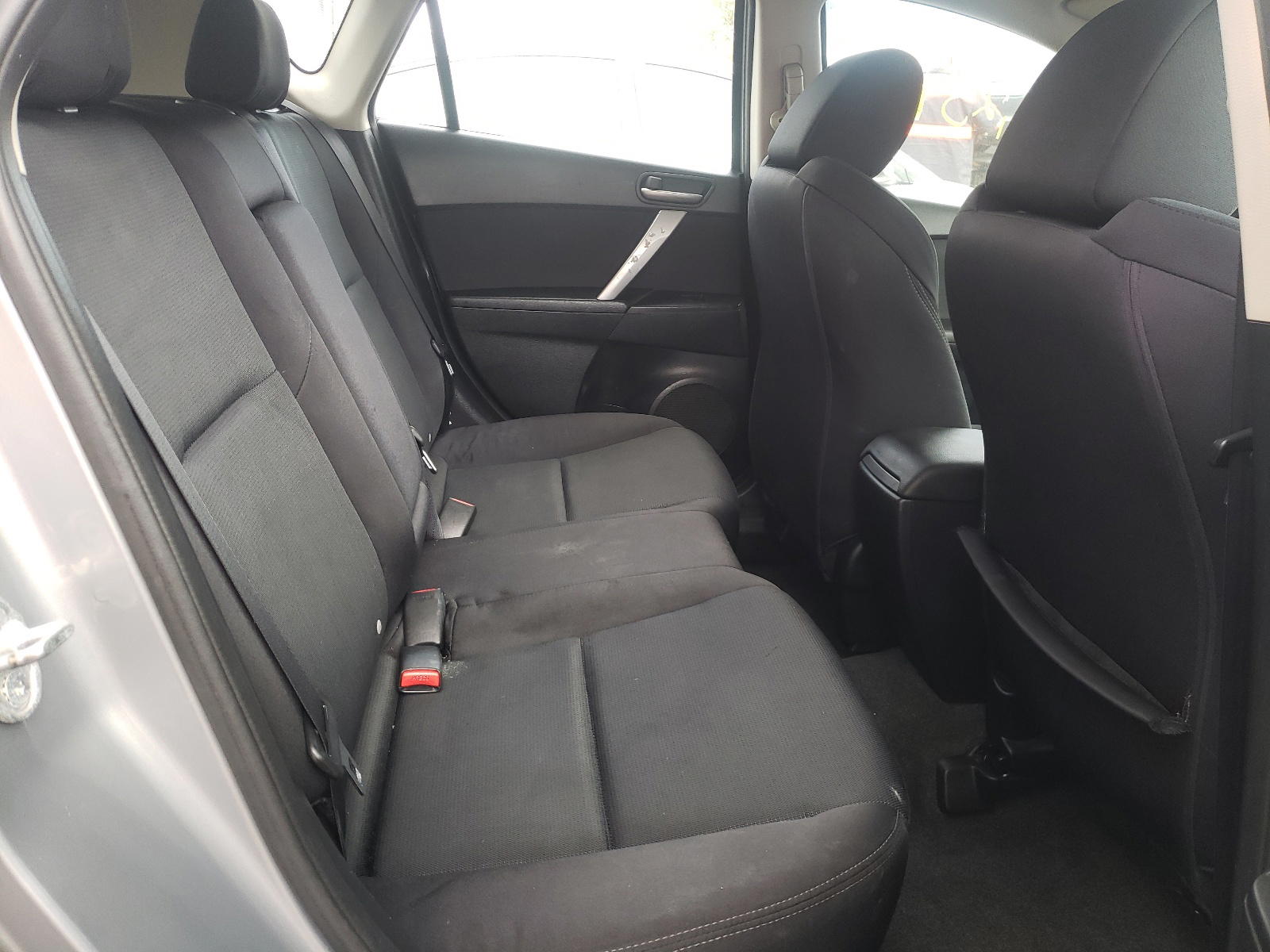 Photo 6 from auction – 2011 MAZDA 3 S with VIN JM1BL1K6XB1438593