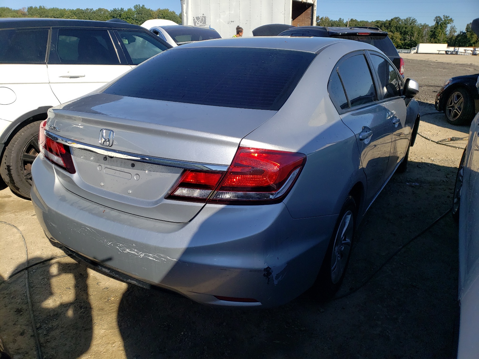 Photo 4 from auction – 2013 HONDA CIVIC LX with VIN 2HGFB2F52DH587100