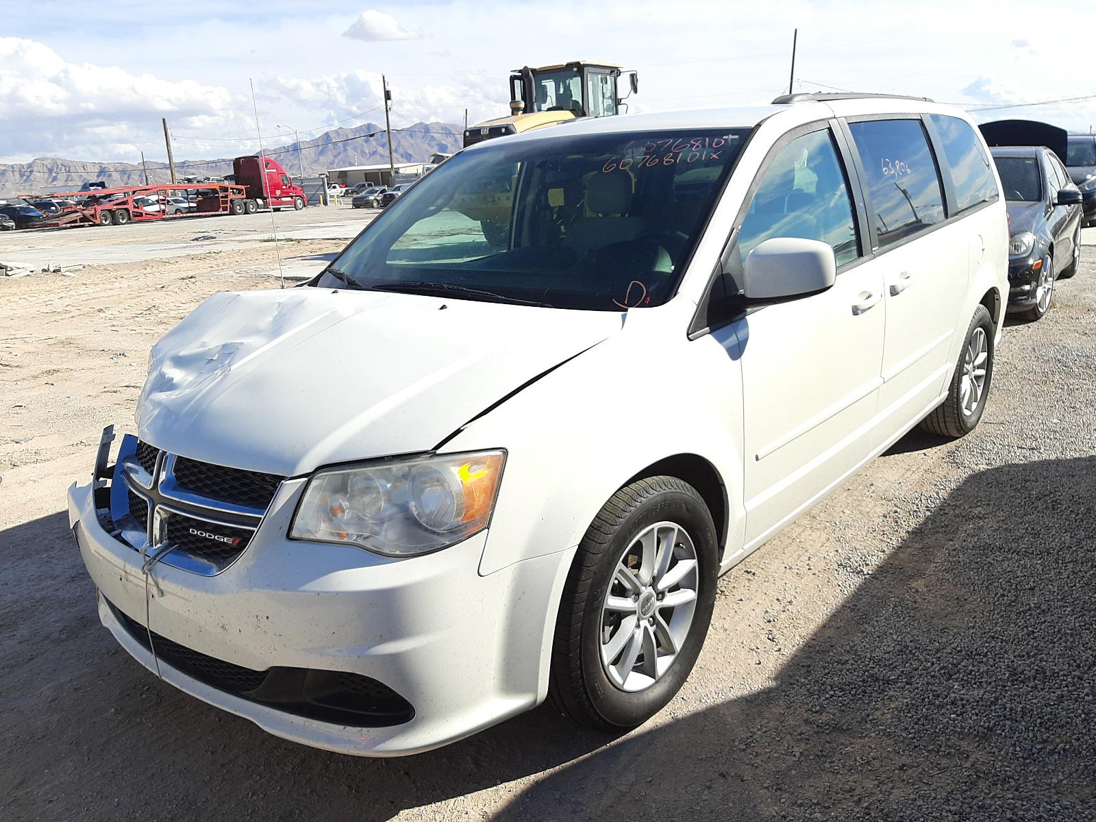 Photo 2 from auction – 2013 DODGE GRAND CARA with VIN 2C4RDGCG7DR653692
