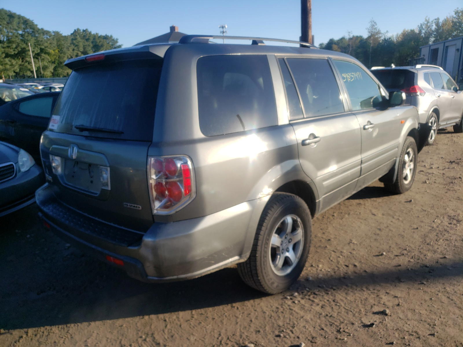 Photo 4 from auction – 2007 HONDA PILOT EXL with VIN 2HKYF18567H502967
