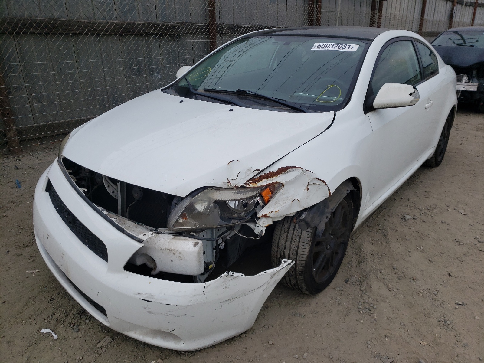 Photo 2 from auction – 2007 TOYOTA SCION TC with VIN JTKDE177270177762