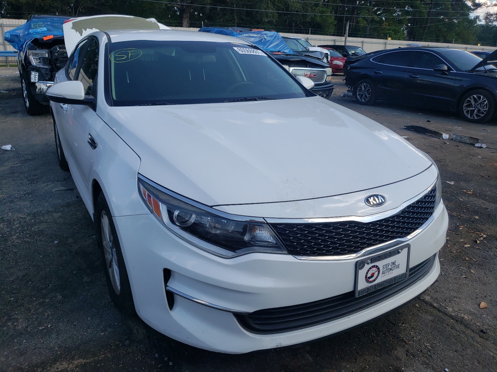 KIA OPTIMA LX 2016 with VIN 5XXGT4L33GG053156 - Photo from auction