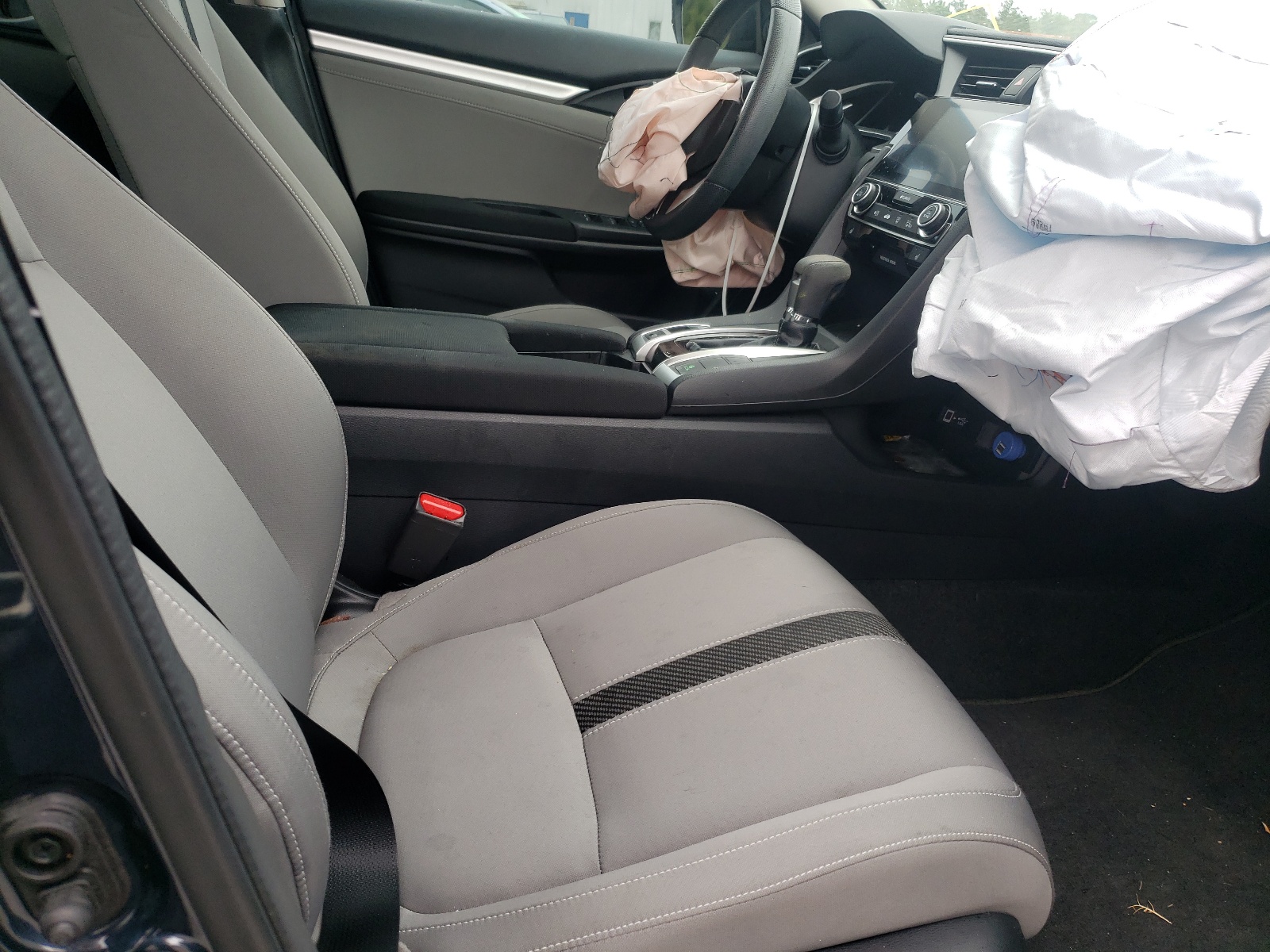 Photo 5 from auction – 2017 HONDA CIVIC EX with VIN 2HGFC1F31HH631292