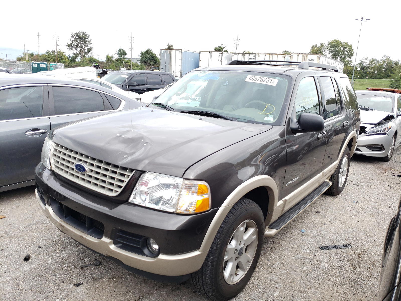 Photo 2 from auction – 2005 FORD EXPLORER E with VIN 1FMZU74W45UB37103