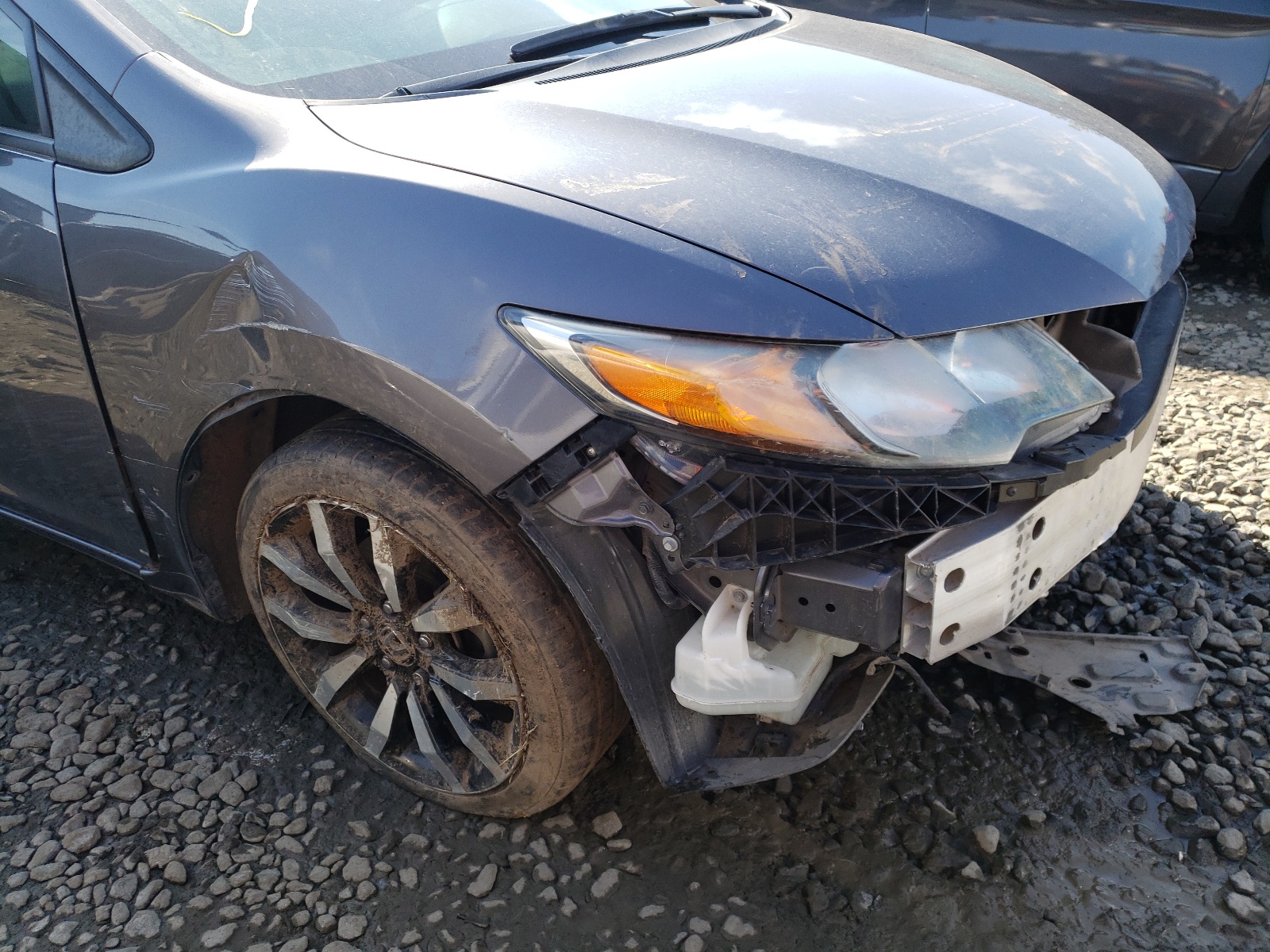 Photo 9 from auction – 2015 HONDA CIVIC with VIN 2HGFG3B02FH518461