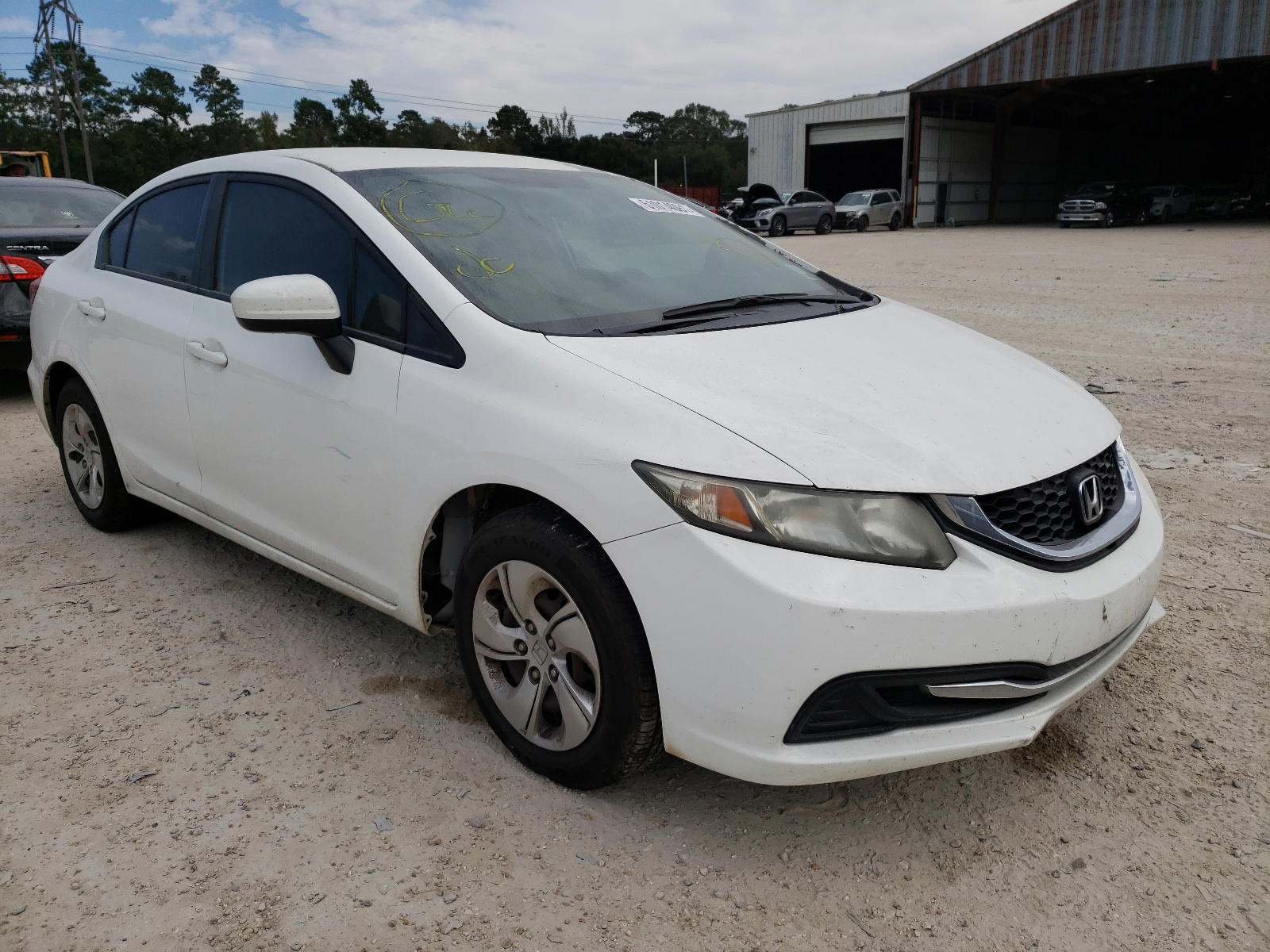 HONDA CIVIC LX 2014 with VIN 19XFB2F50EE040998 - Photo from auction
