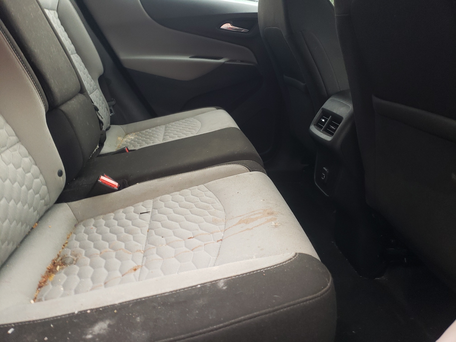 Photo 6 from auction – 2019 CHEVROLET EQUINOX LS with VIN 3GNAXHEV1KS563564