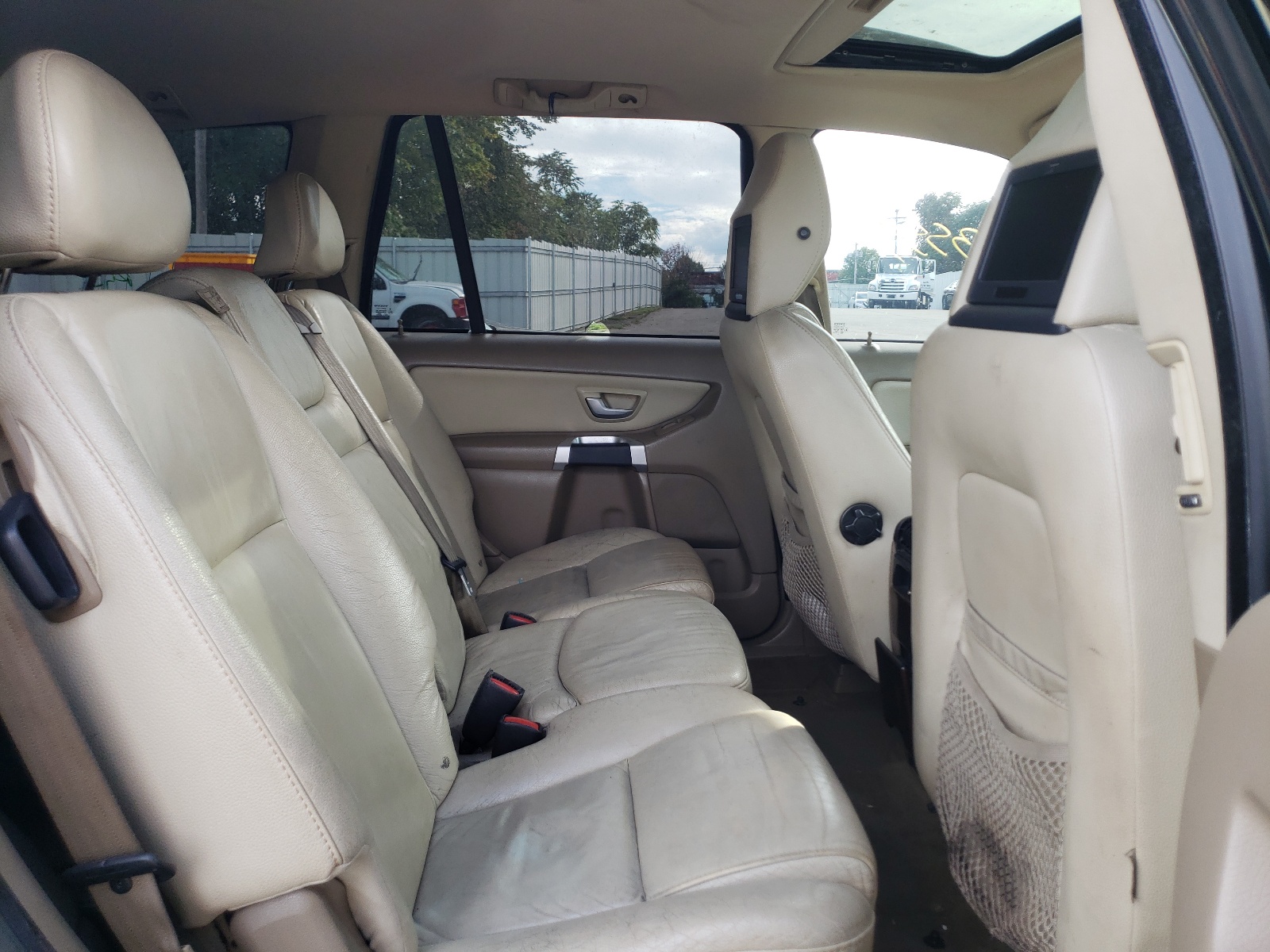 Photo 6 from auction – 2010 VOLVO XC90 3.2 with VIN YV4982CZ7A1543974