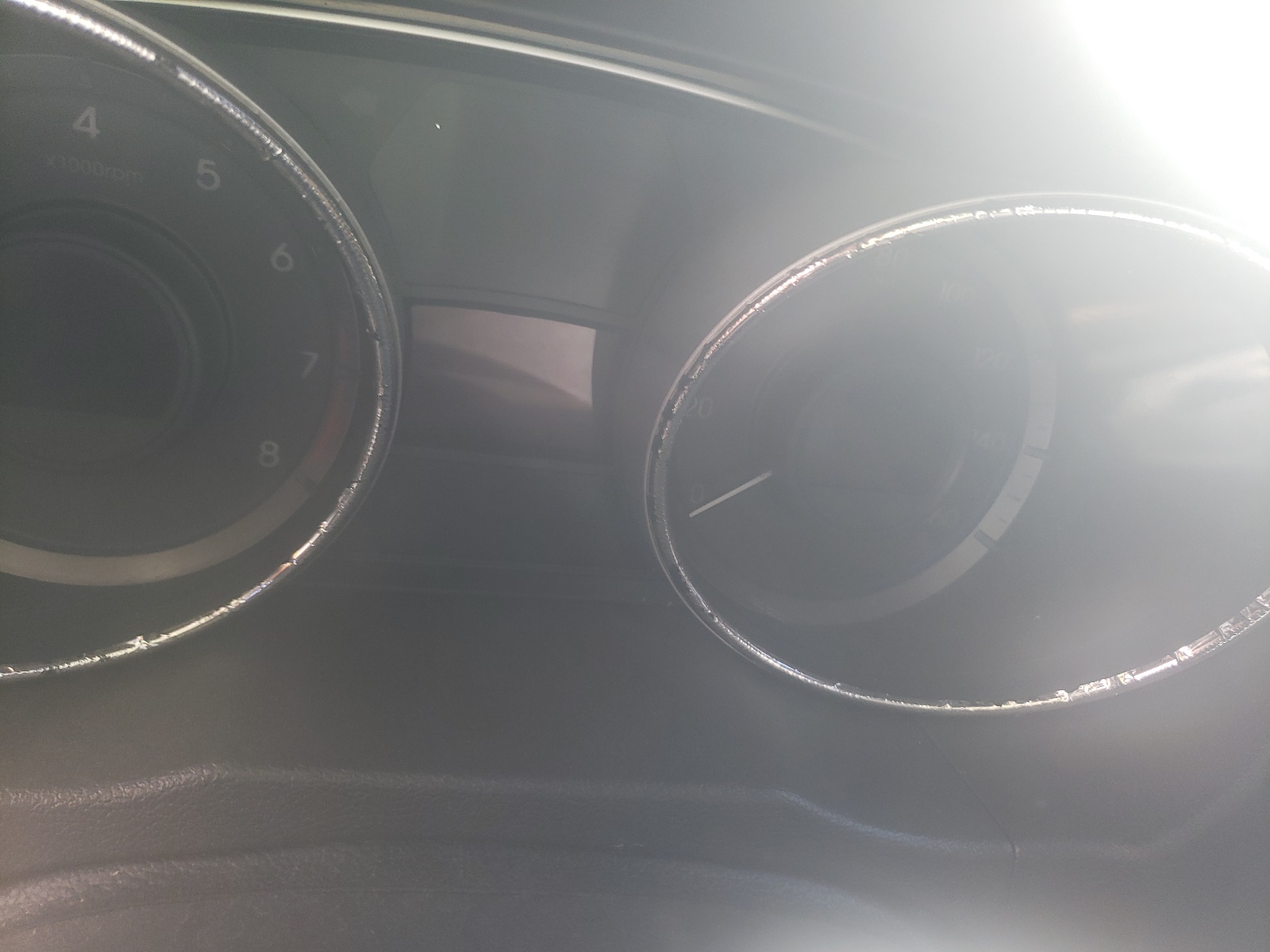 Photo 13 from auction – 2014 HYUNDAI SONATA GLS with VIN 5NPEB4AC3EH850408