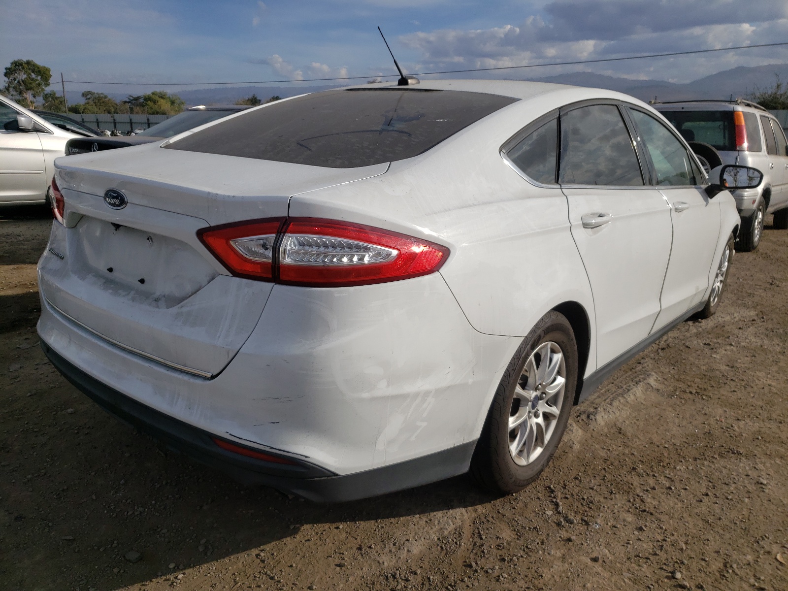 Photo 4 from auction – 2016 FORD FUSION S with VIN 1FA6P0G77G5123158