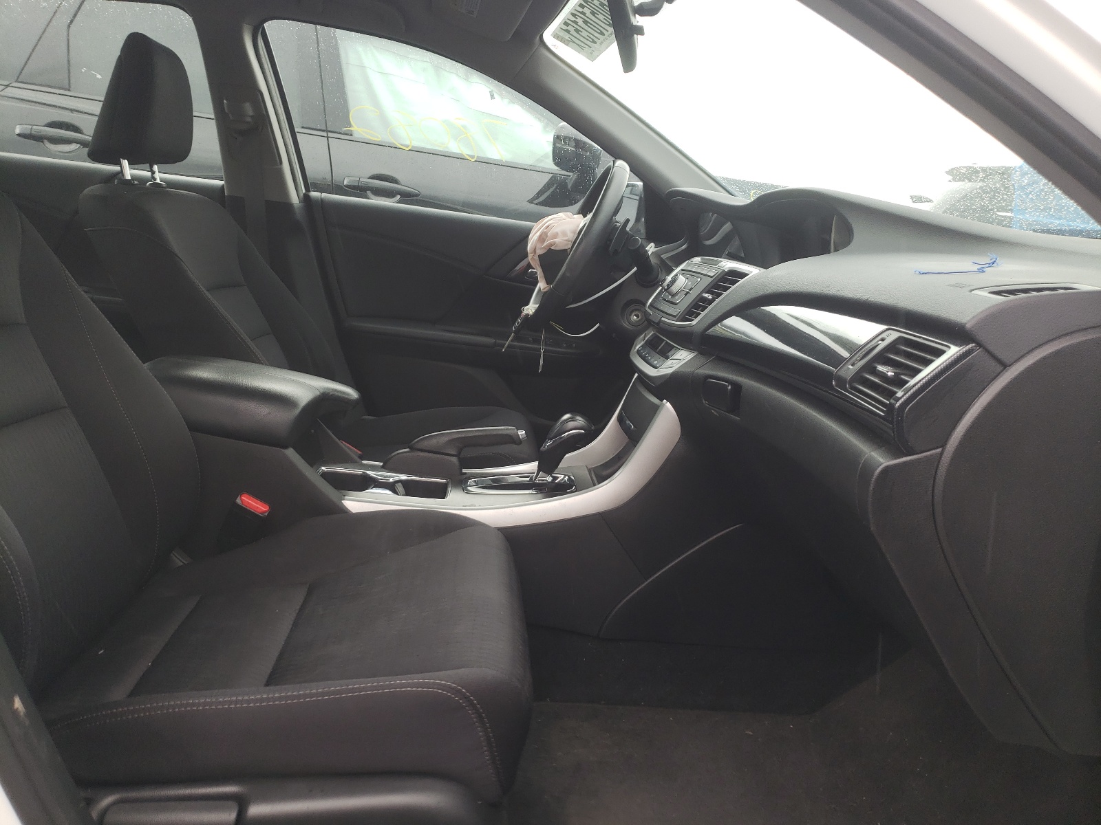 Photo 5 from auction – 2015 HONDA ACCORD SPO with VIN 1HGCR2F52FA168390