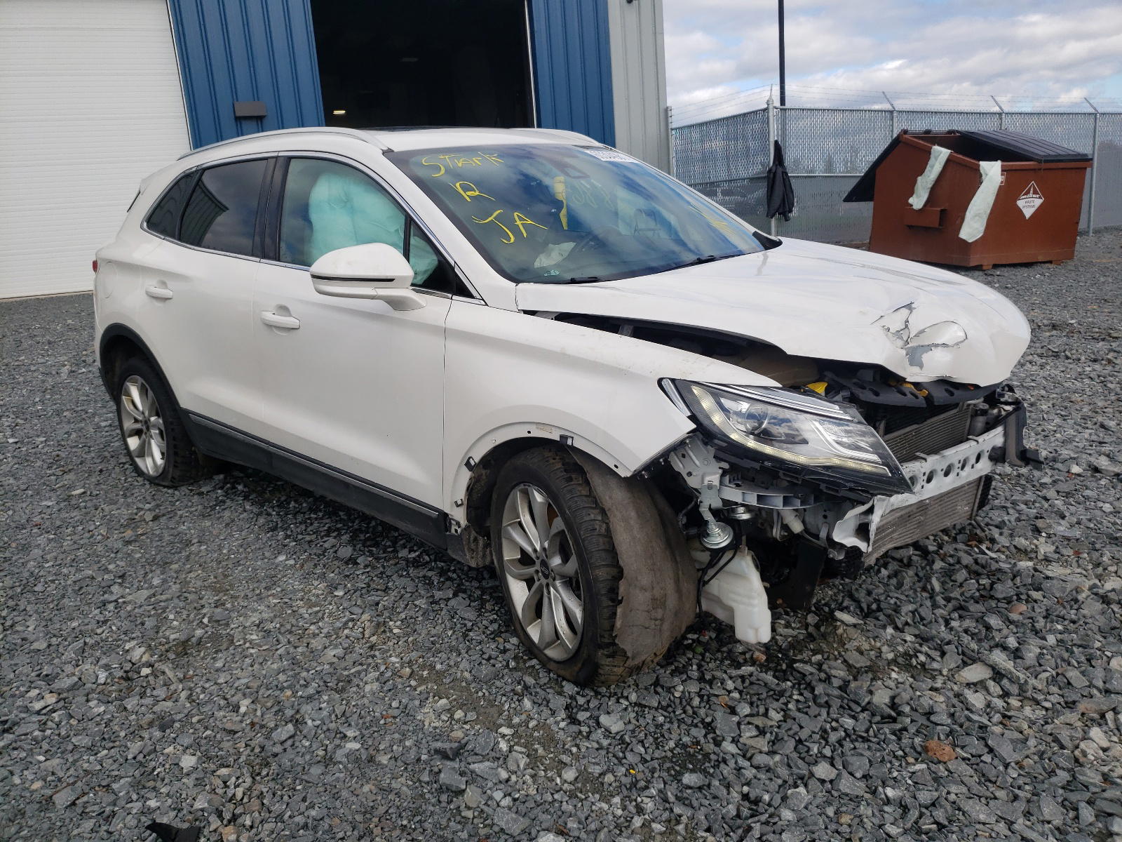 LINCOLN MKC SELECT 2016 with VIN 5LMCJ2D91GUJ15281 - Photo from auction