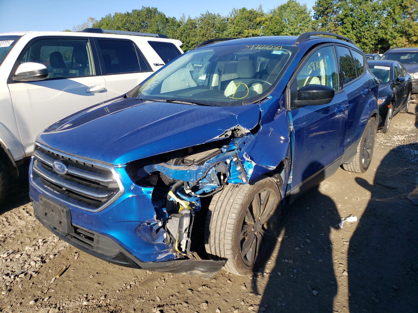 Photo 2 from auction – 2018 FORD ESCAPE SEL with VIN 1FMCU9HD8JUD11470