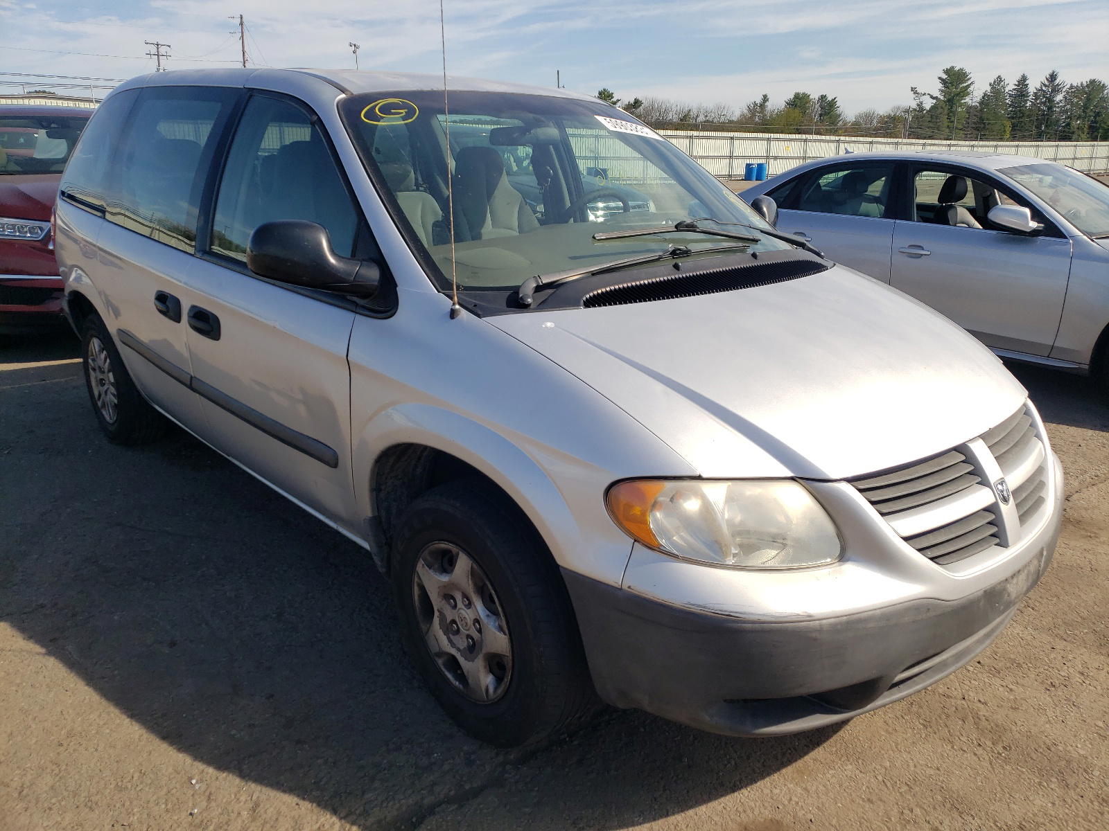 DODGE CARAVAN SE 2005 with VIN 1D4GP25B75B159340 - Photo from auction