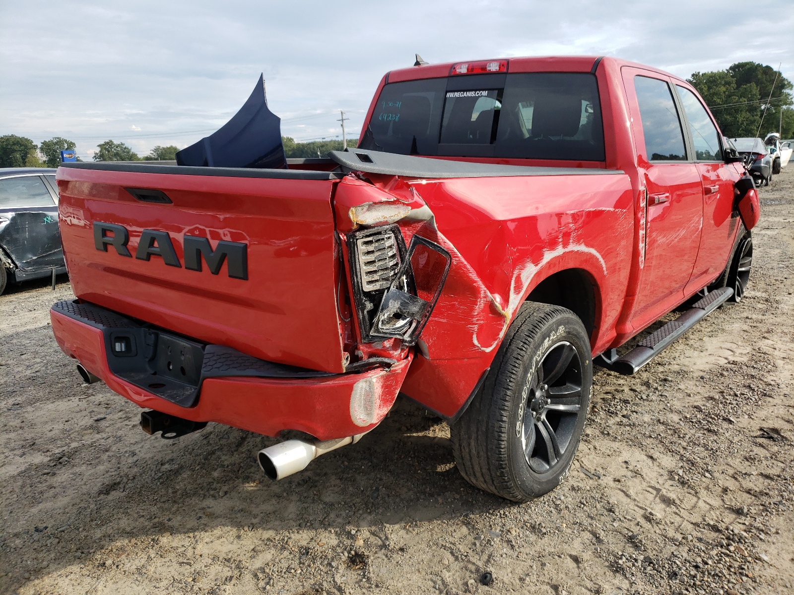 Photo 4 from auction – 2018 RAM 1500 SPORT with VIN 1C6RR7MT6JS139797