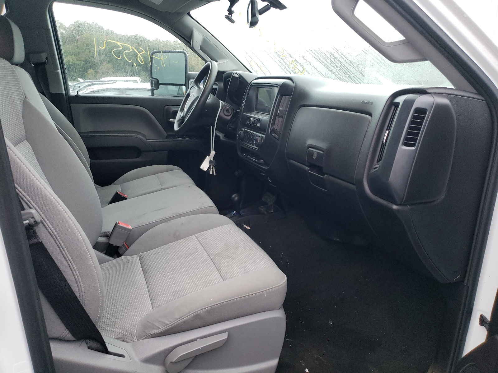 Photo 5 from auction – 2017 GMC SIERRA K25 with VIN 1GT12REG1HF105065