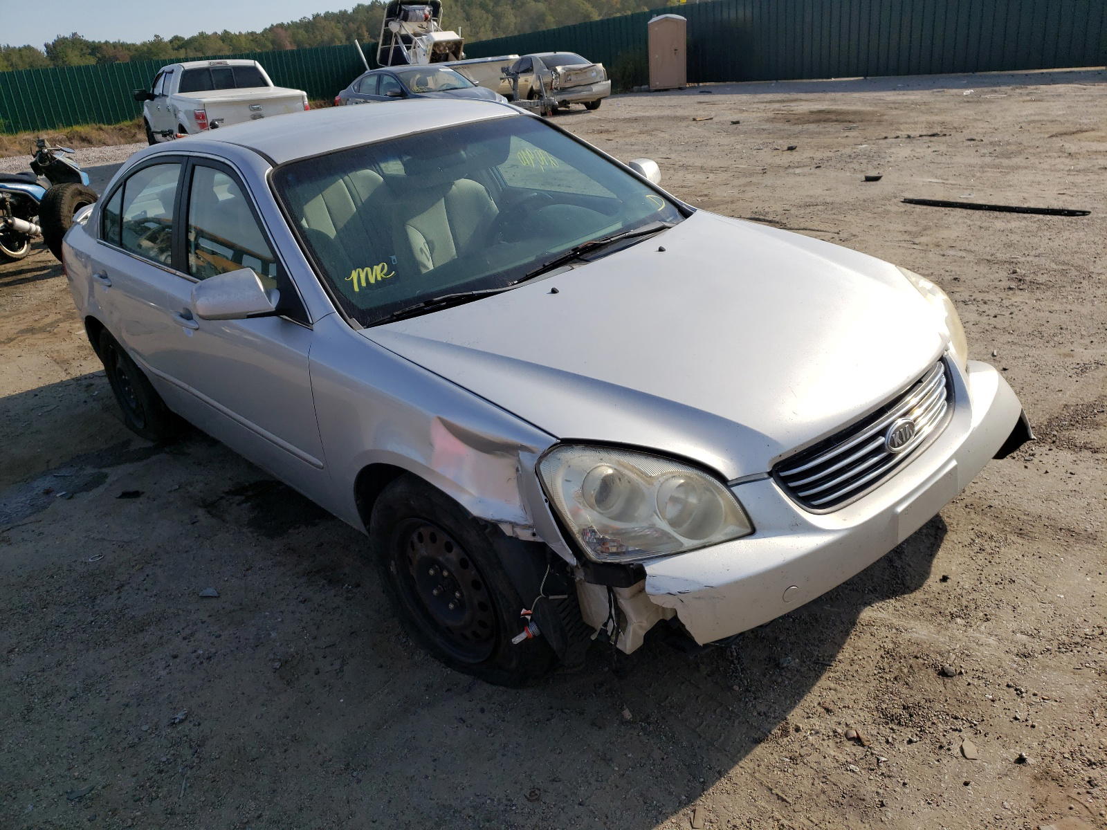 KIA OPTIMA LX 2007 with VIN KNAGE123675156518 - Photo from auction