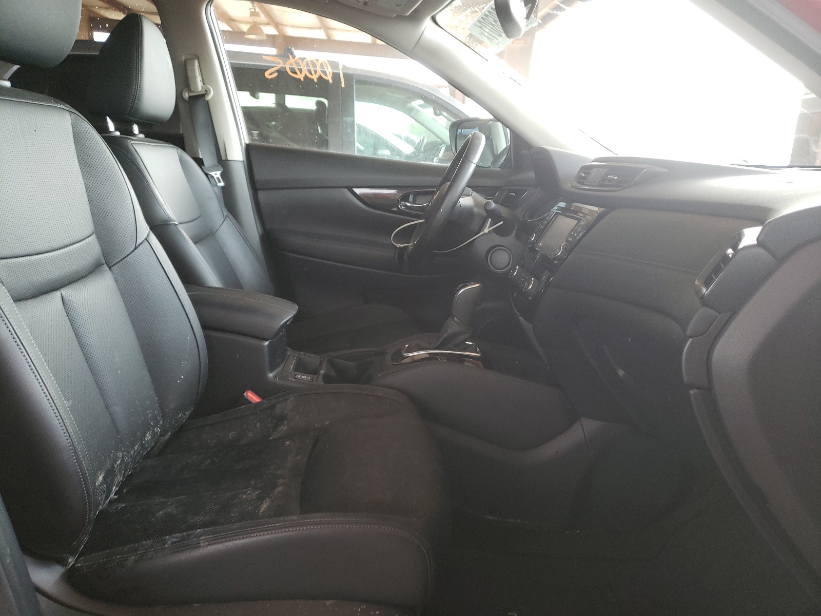 Photo 5 from auction – 2017 NISSAN ROGUE S with VIN JN8AT2MT8HW407024