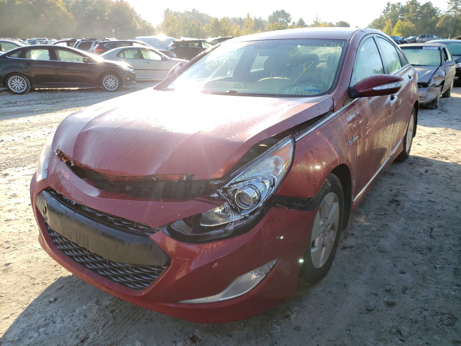 Photo 2 from auction – 2011 HYUNDAI SONATA HYB with VIN KMHEC4A49BA007317