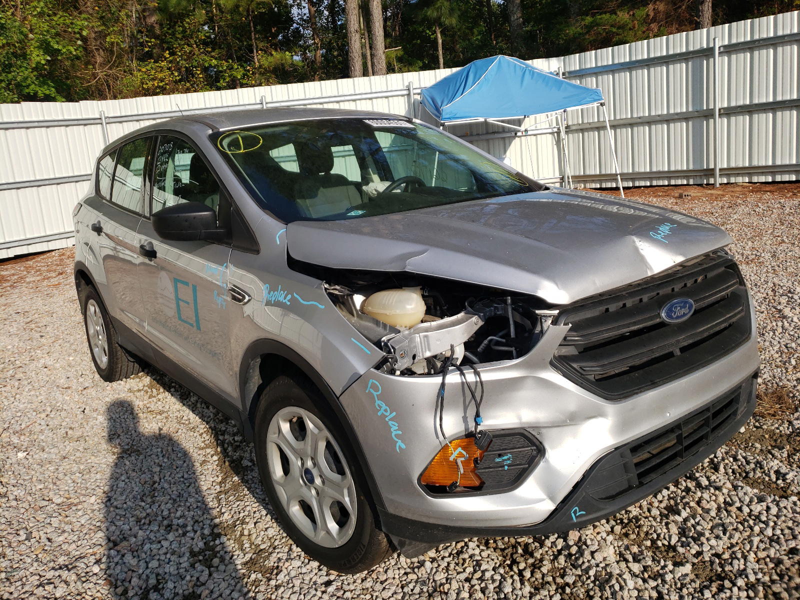 FORD ESCAPE S 2018 with VIN 1FMCU0F77JUB67449 - Photo from auction