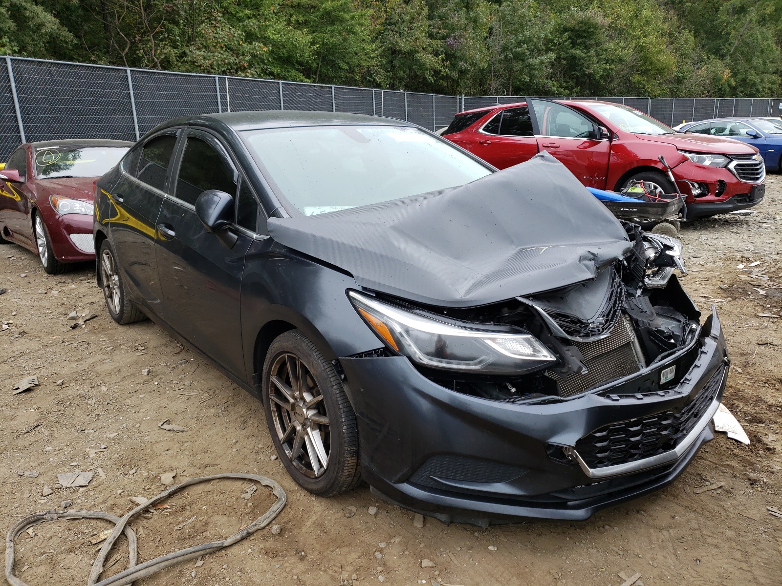 CHEVROLET CRUZE LT 2017 with VIN 1G1BE5SM8H7142437 - Photo from auction