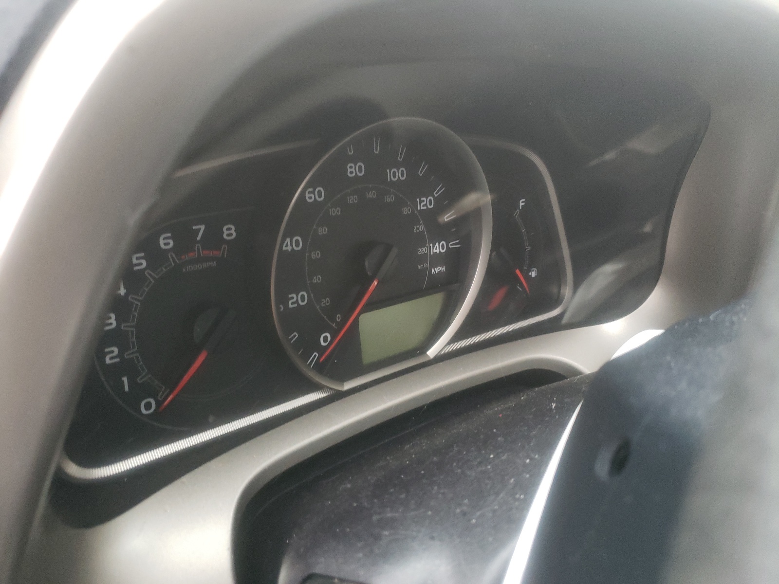 Zdjęcie 8 z aukcji – 2015 TOYOTA RAV4 XLE z VIN JTMRFREV2FD127705