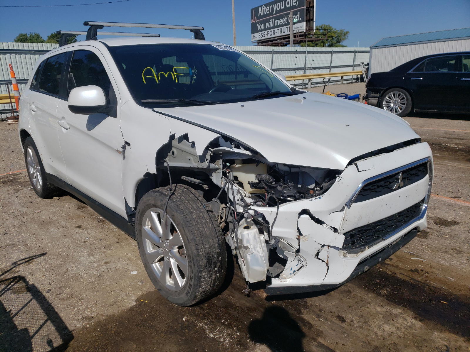 MITSUBISHI OUTLANDER 2015 with VIN 4A4AP4AU5FE017759 - Photo from auction