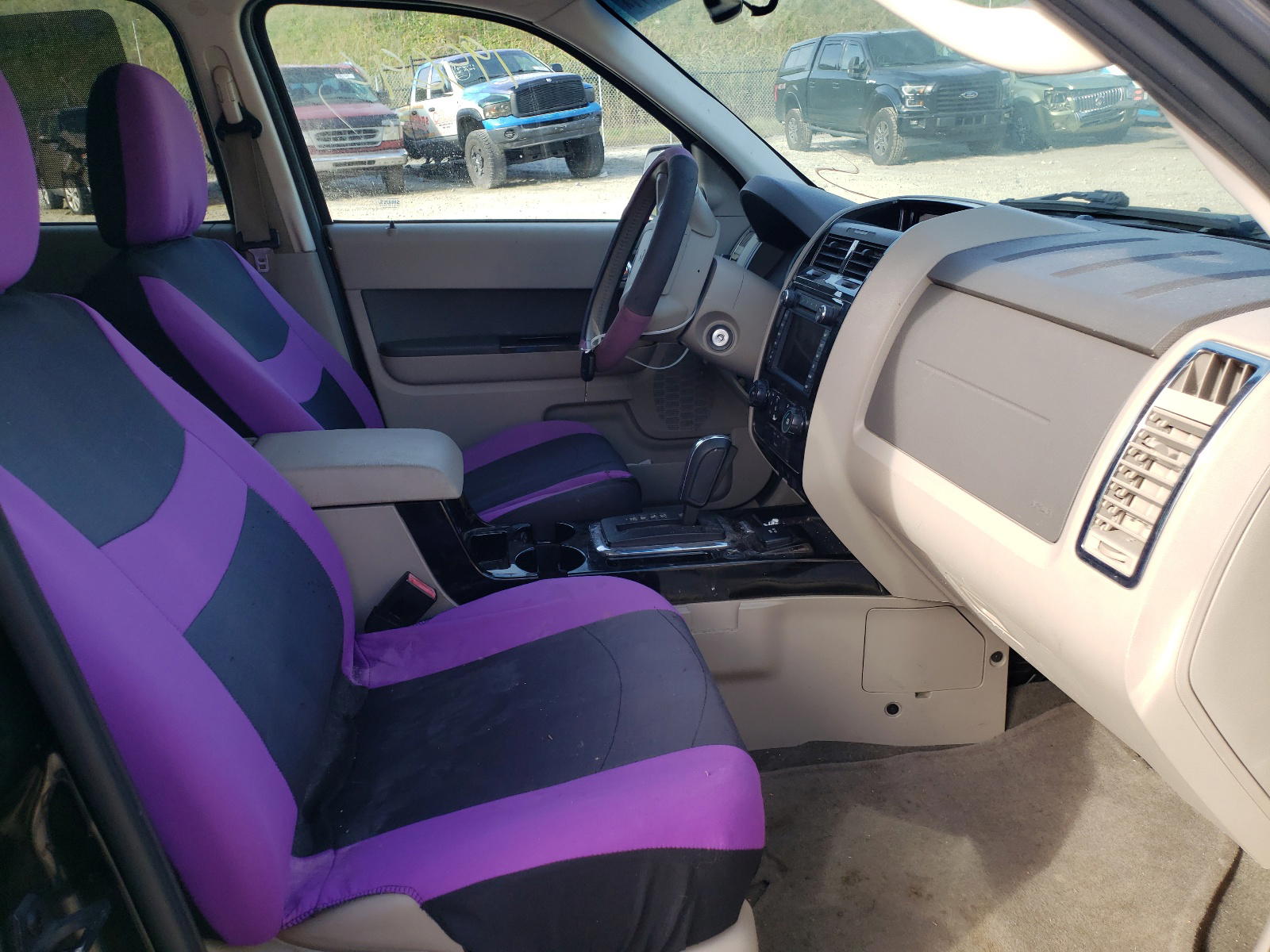 Photo 5 from auction – 2011 FORD ESCAPE HYB with VIN 1FMCU4K31BKC02512