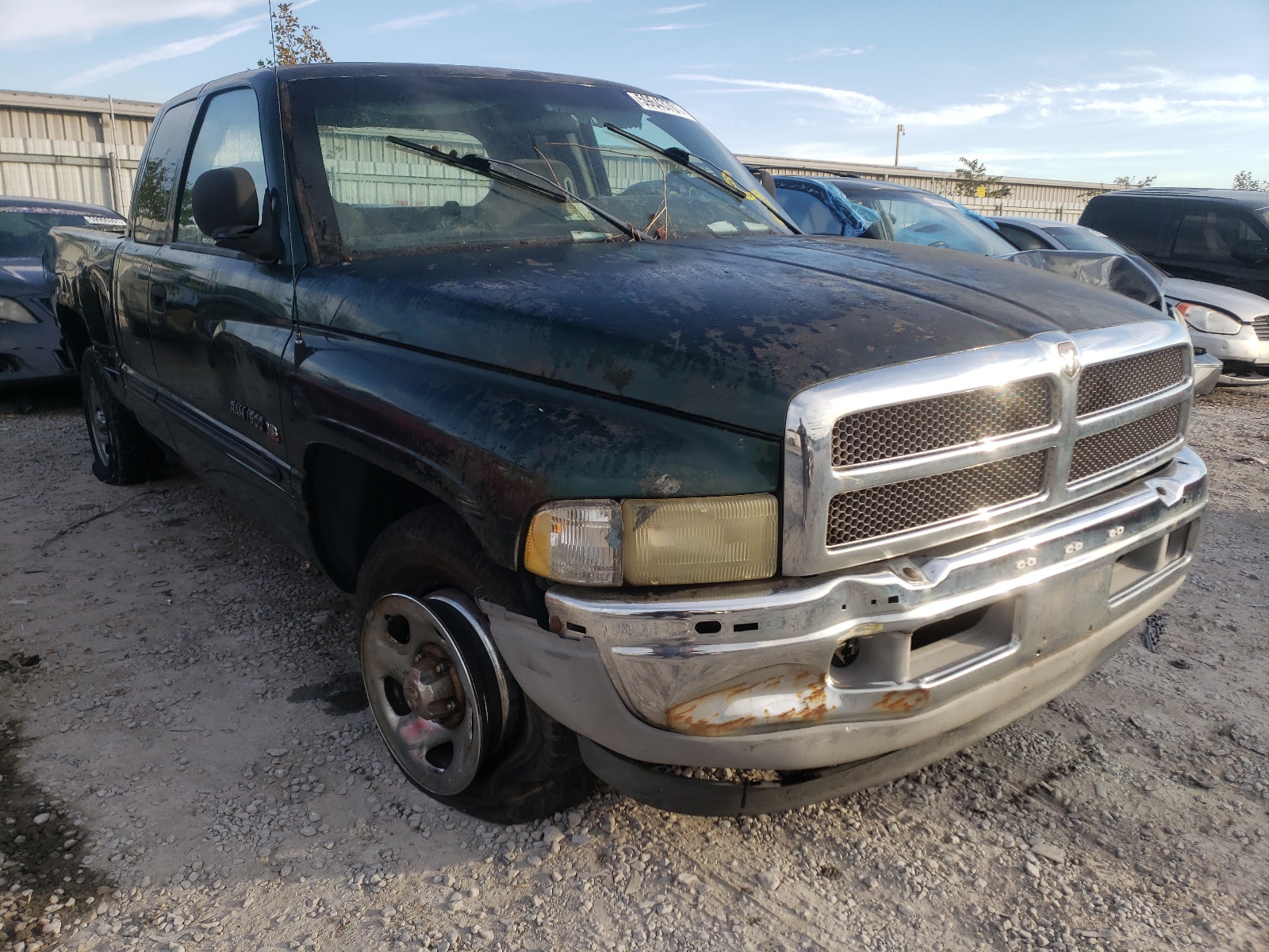 DODGE B1500 2001 с VIN 1B7HC13Y31J580518 - Фото с аукциона
