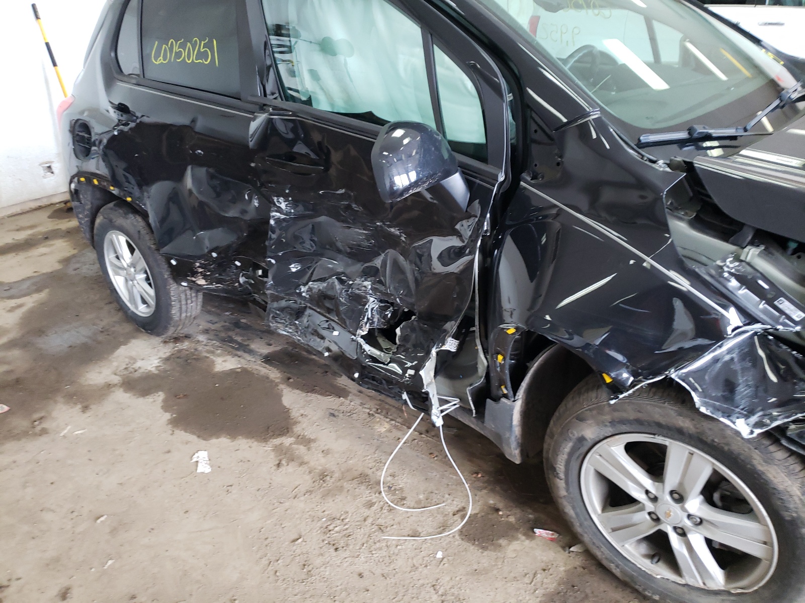 Photo 9 from auction – 2020 CHEVROLET TRAX LS with VIN KL7CJKSB6LB087171