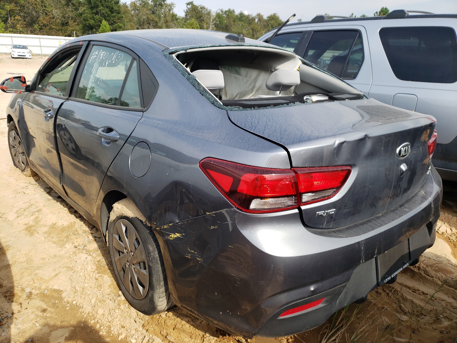 Photo 3 from auction – 2019 KIA RIO S with VIN 3KPA24AB9KE210595