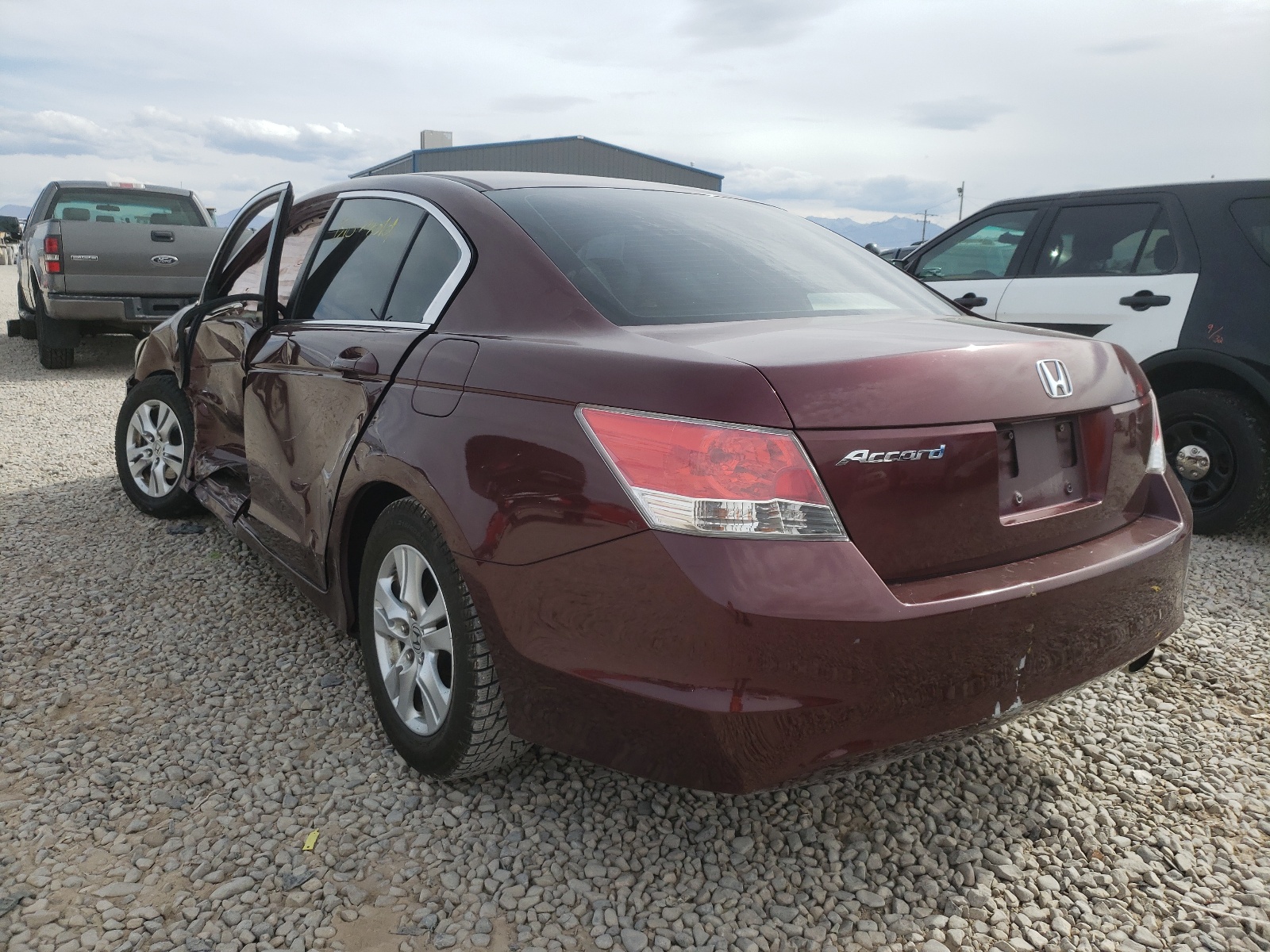 Photo 3 from auction – 2010 HONDA ACCORD LXP with VIN 1HGCP2F47AA010617