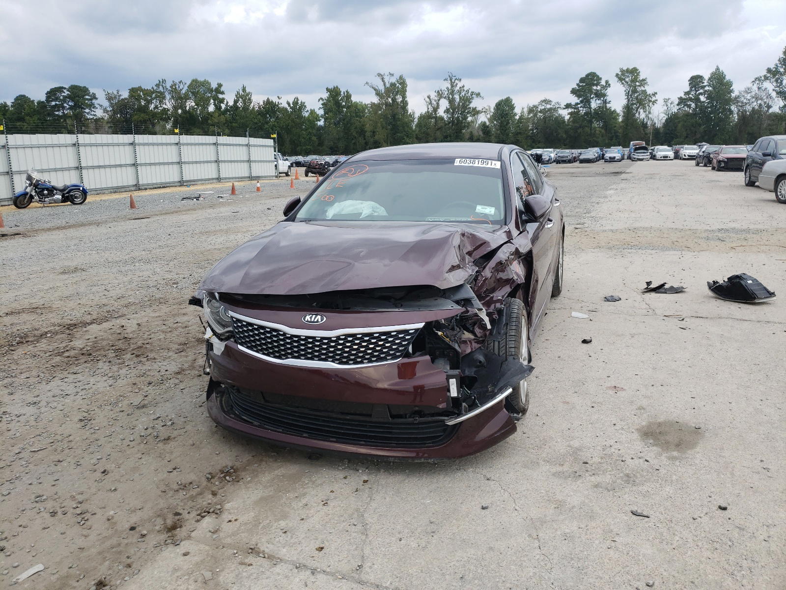 Photo 9 from auction – 2016 KIA OPTIMA with VIN 5XXGU4L39GG119285
