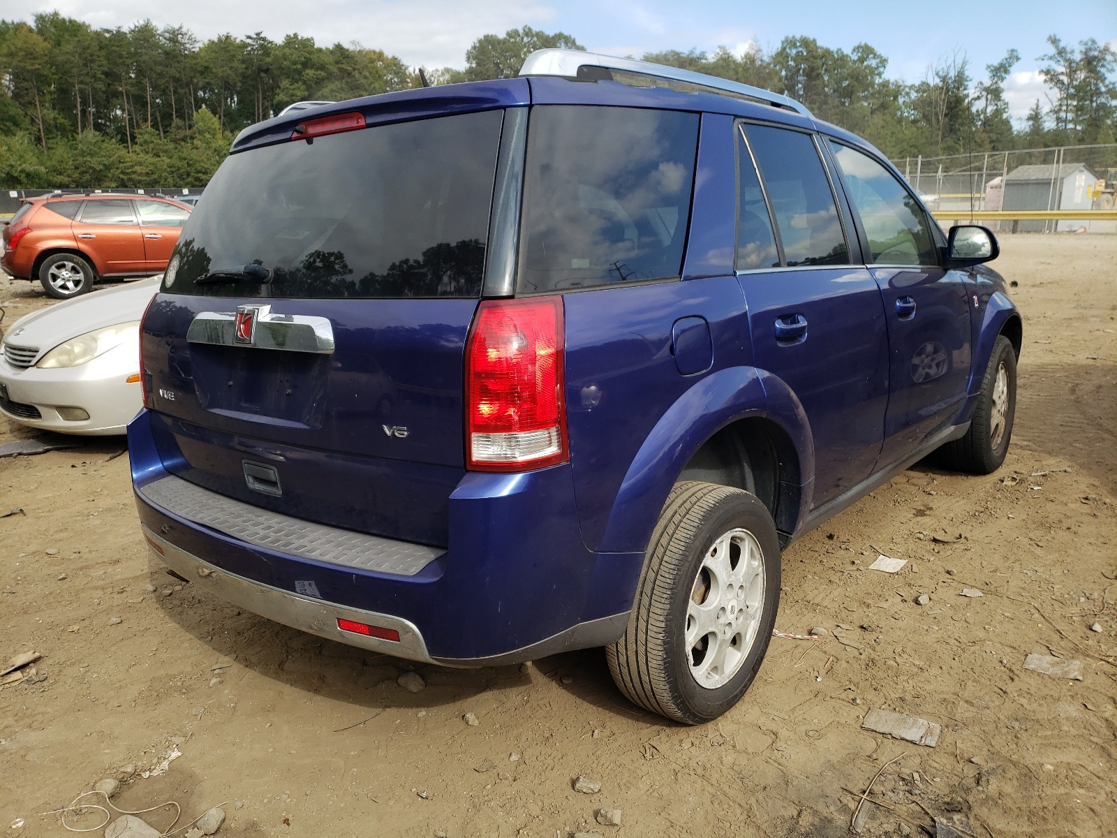 Photo 4 from auction – 2006 SATURN VUE with VIN 5GZCZ53456S869798