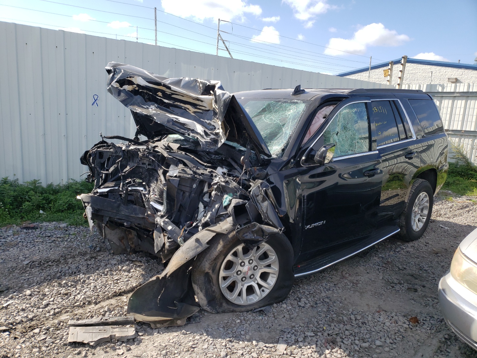 Photo 2 from auction – 2020 GMC YUKON SLT with VIN 1GKS2BKC4LR271976