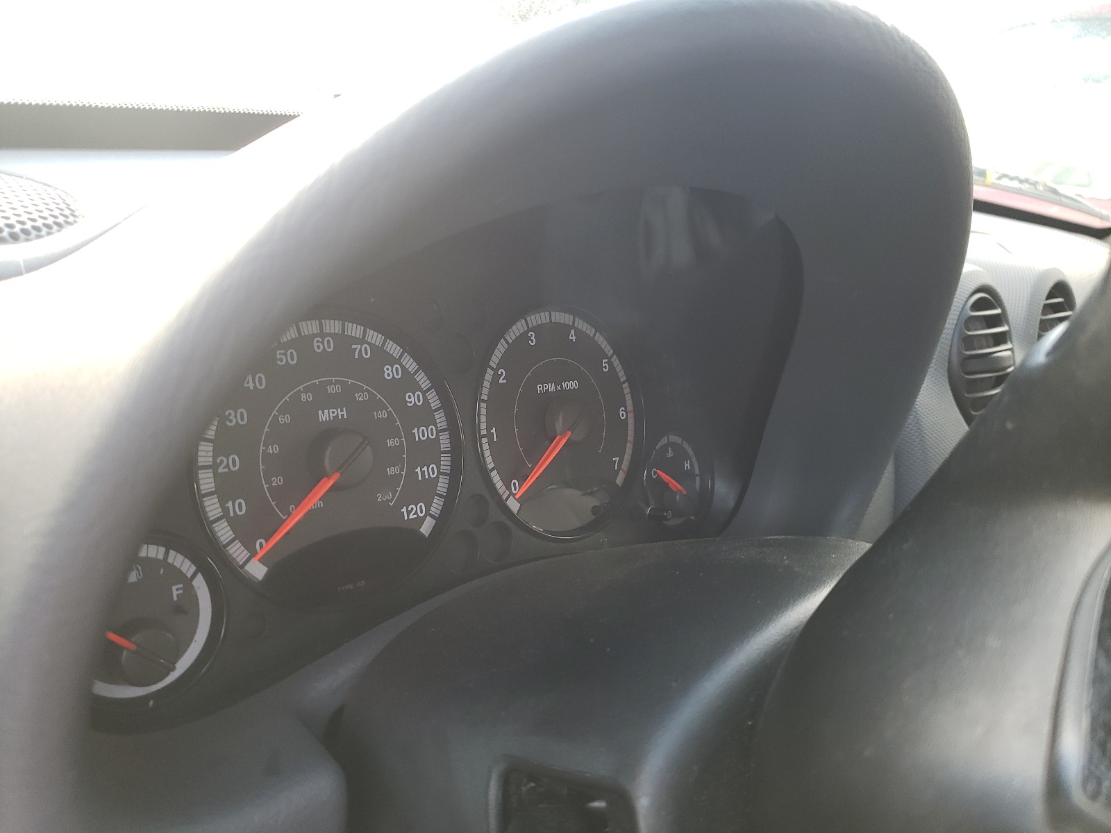 Photo 8 from auction – 2005 JEEP LIBERTY SP with VIN 1J4GL48K35W667145