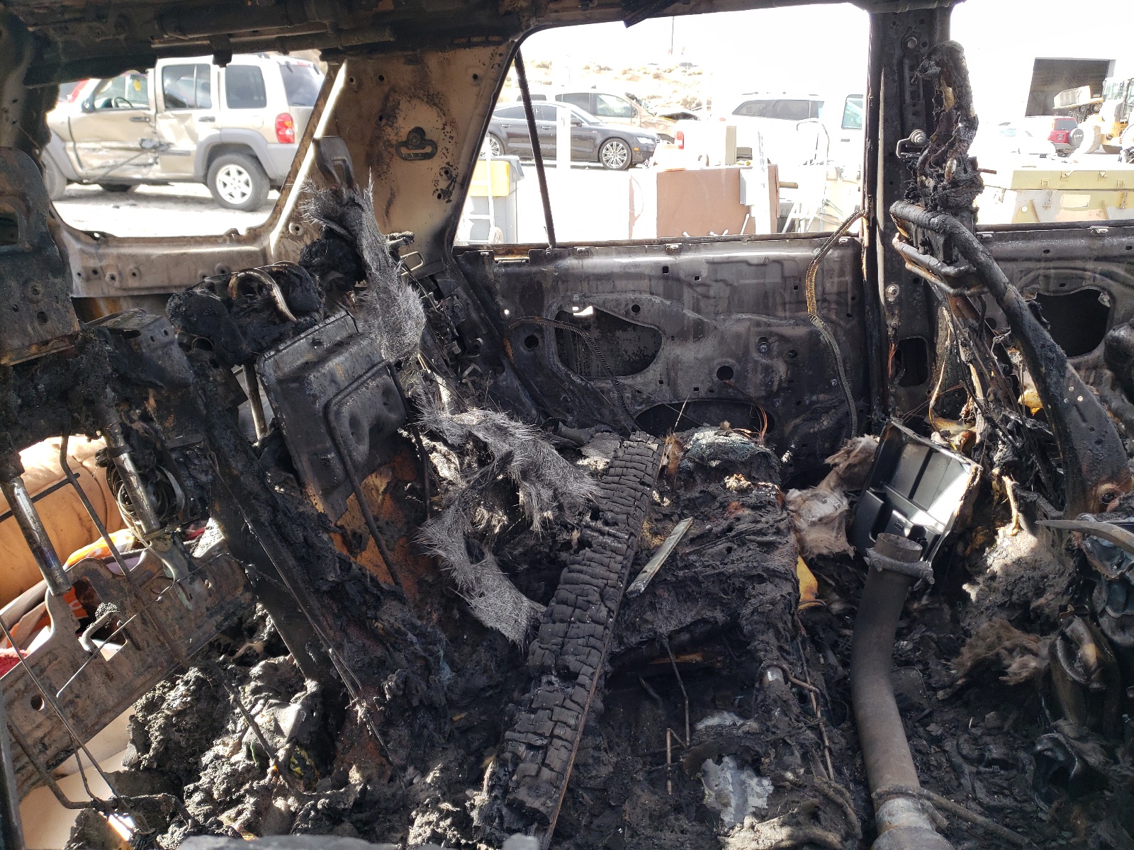 Photo 6 from auction – 2020 TOYOTA 4RUNNER SR with VIN JTEBU5JR7L5797972