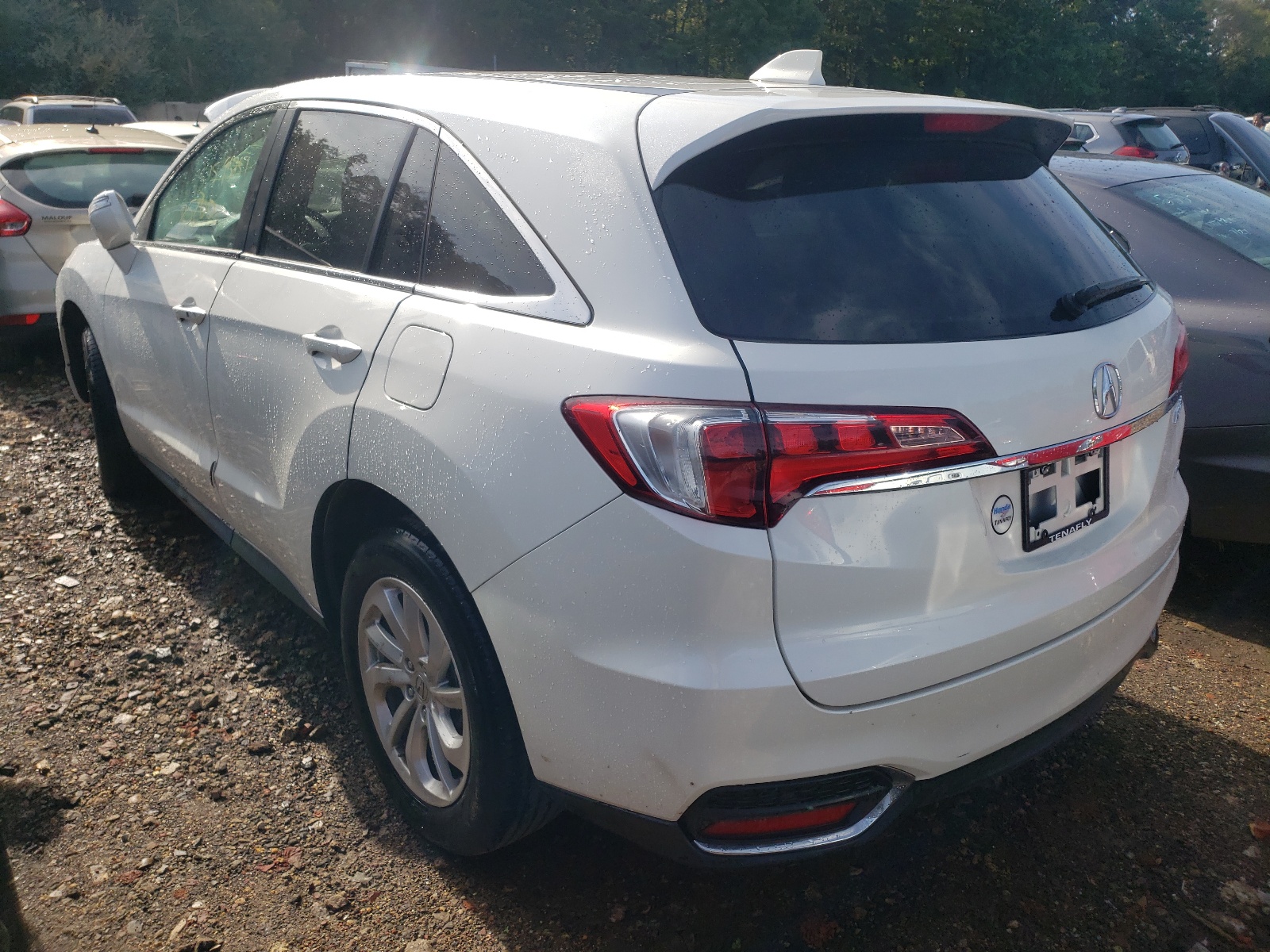 Photo 3 from auction – 2018 ACURA RDX with VIN 5J8TB4H32JL019874