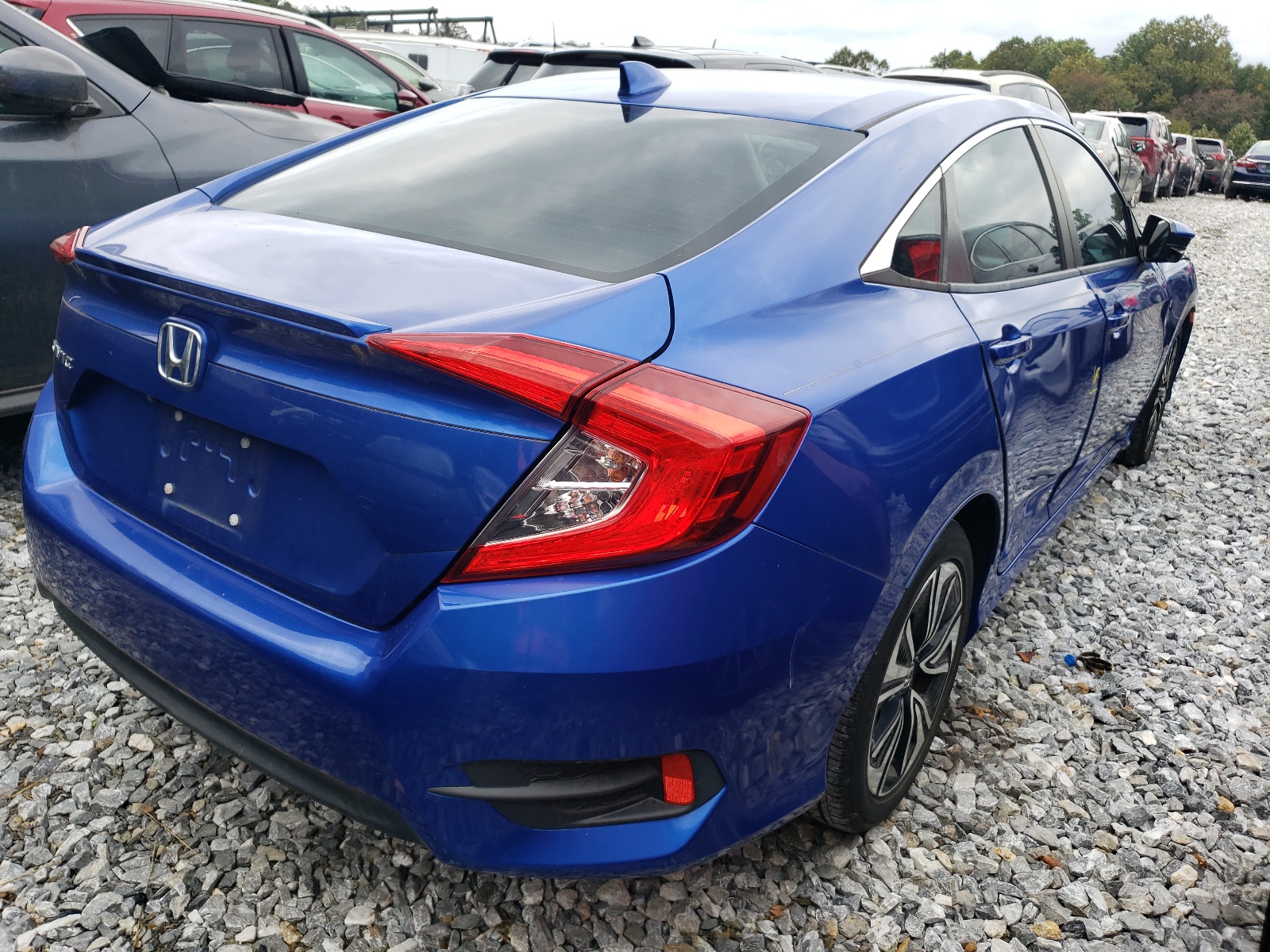 Photo 4 from auction – 2016 HONDA CIVIC EX with VIN 2HGFC1F3XGH650812