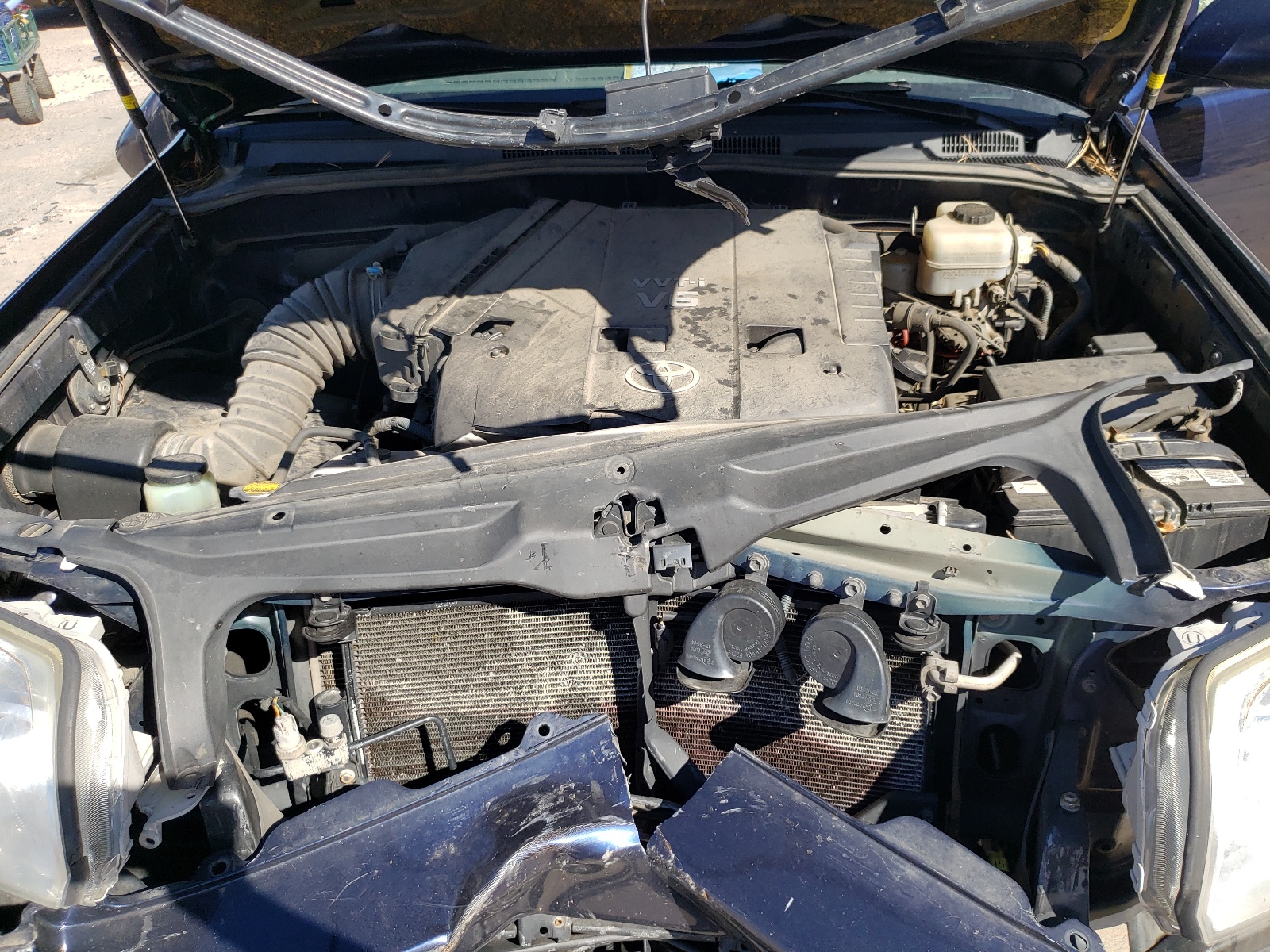 Photo 7 from auction – 2008 TOYOTA 4RUNNER LI with VIN JTEBU17R08K014399