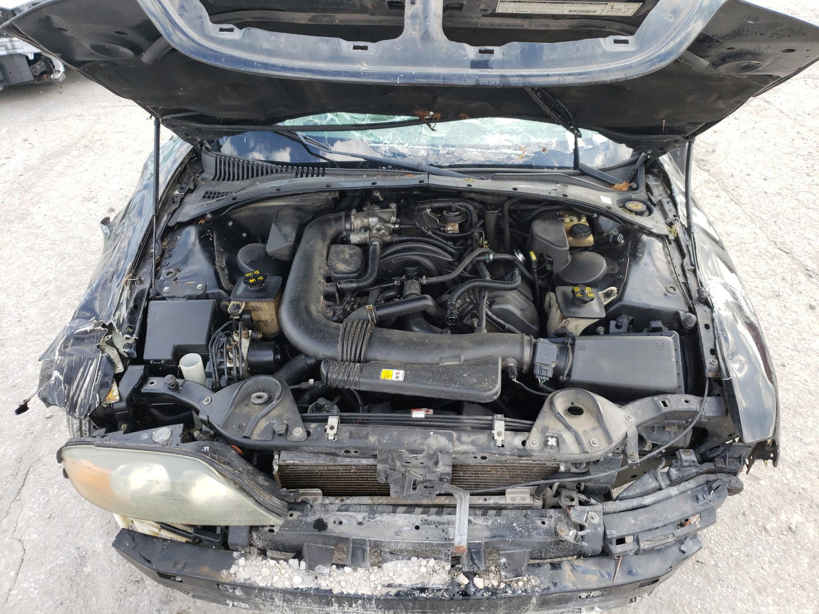 Photo 7 from auction – 2002 LINCOLN LS with VIN 1LNHM87A82Y714138
