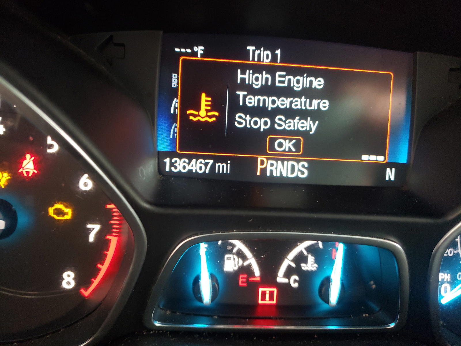 Photo 8 from auction – 2018 FORD ESCAPE SE with VIN 1FMCU9GD4JUC40396
