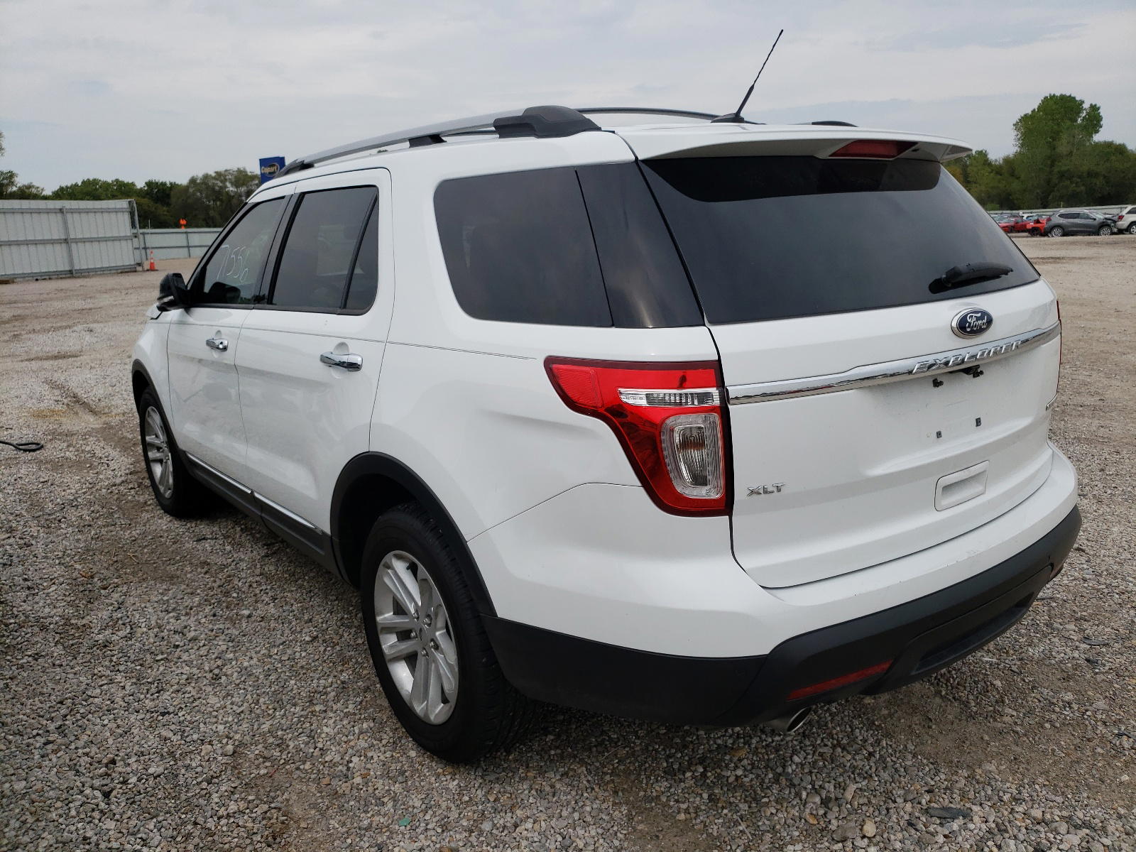 Photo 3 from auction – 2015 FORD EXPLORER X with VIN 1FM5K7D82FGB72843