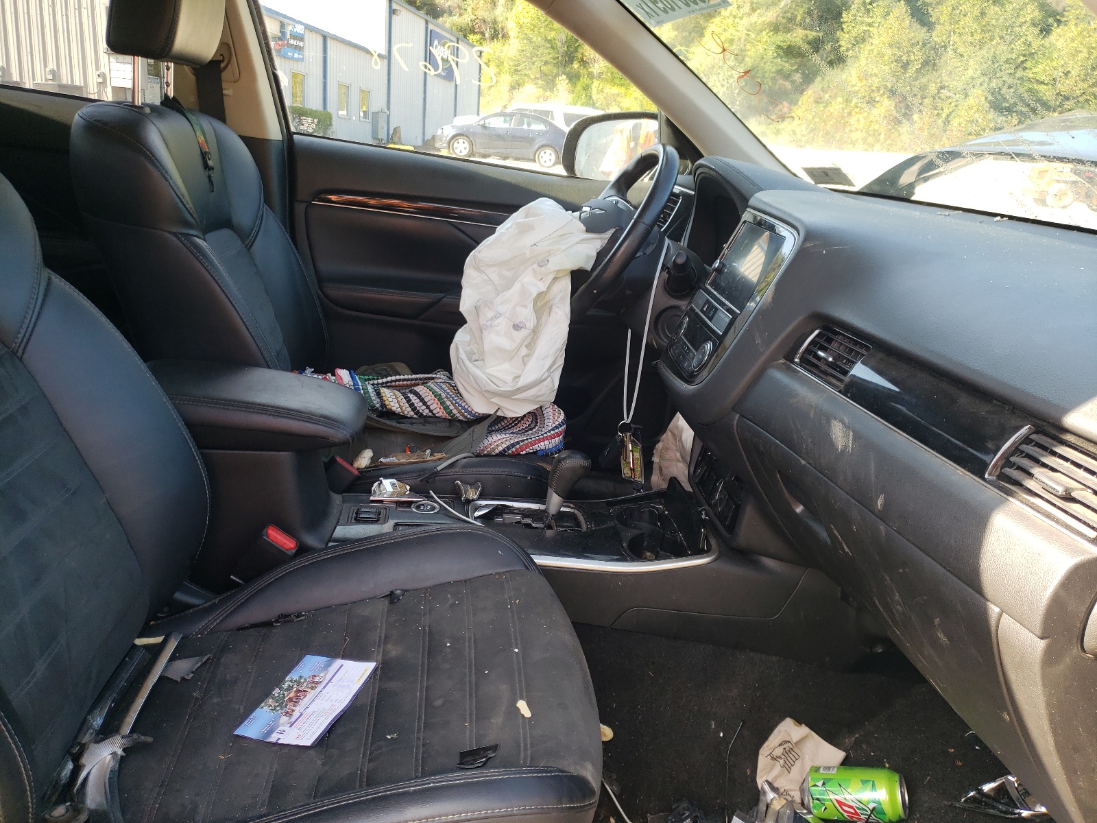 Photo 5 from auction – 2019 MITSUBISHI OUTLANDER with VIN JA4AZ3A31KZ003843