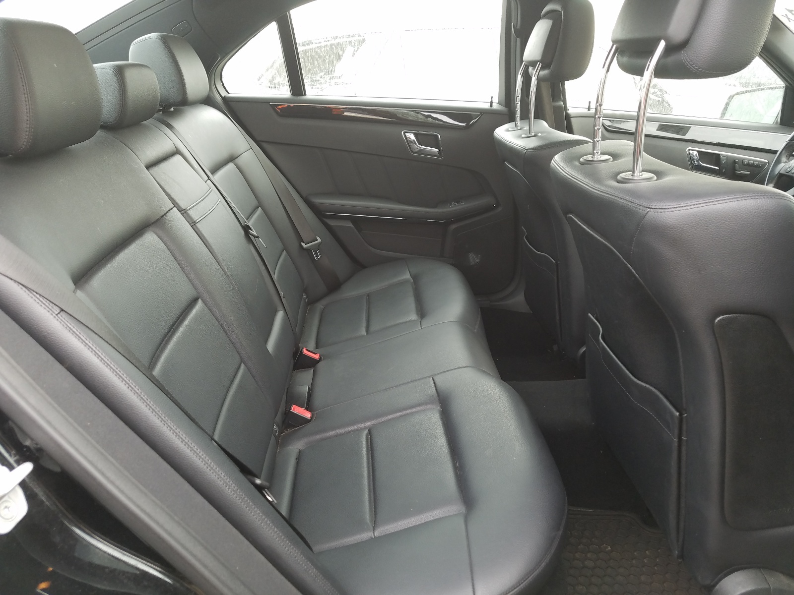 Photo 6 from auction – 2010 MERCEDES-BENZ E 350 4MAT with VIN WDDHF8HB4AA177741