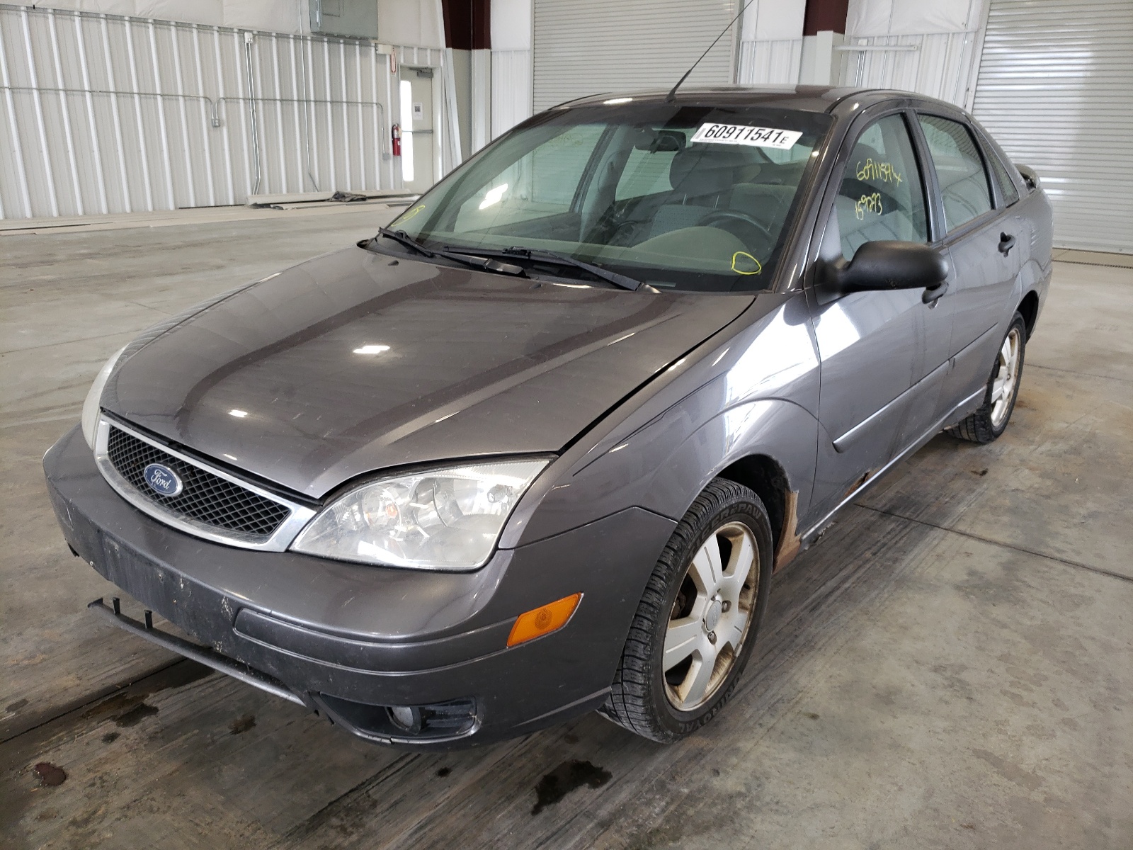 Photo 2 from auction – 2007 FORD FOCUS ZX4 with VIN 1FAHP34N97W298499