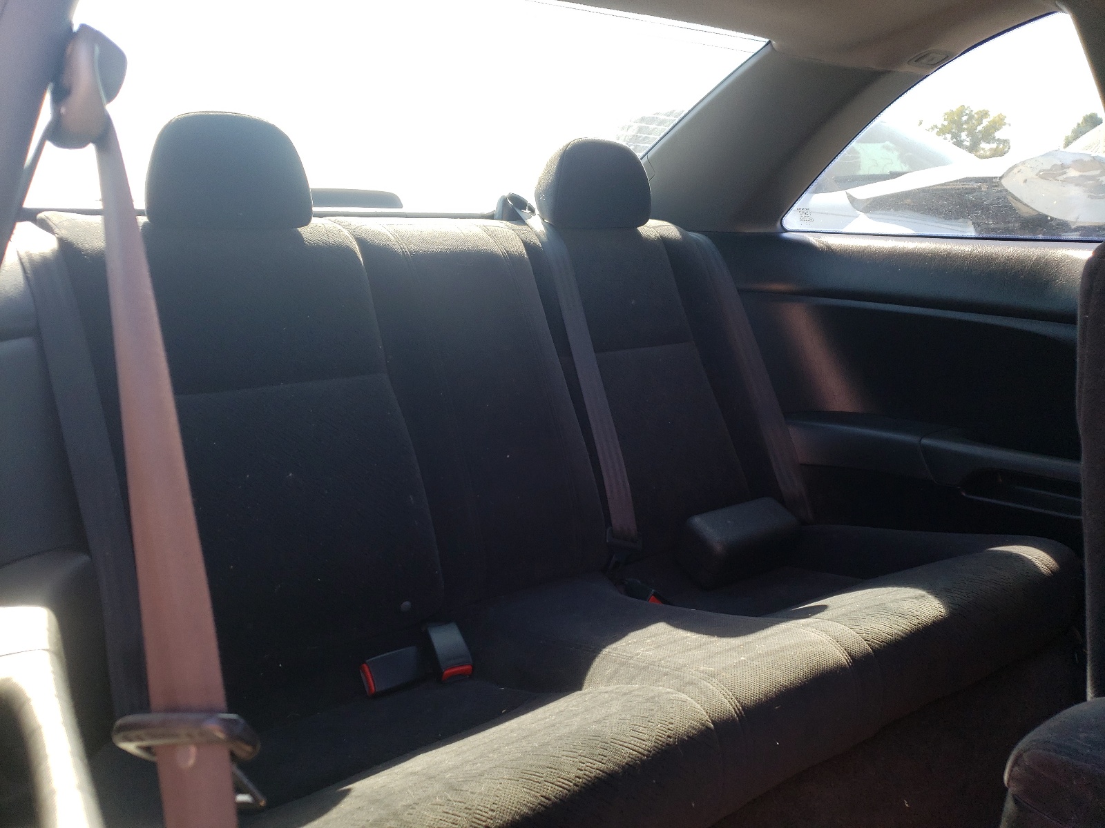 Photo 6 from auction – 2004 HONDA CIVIC EX with VIN 1HGEM22944L030089