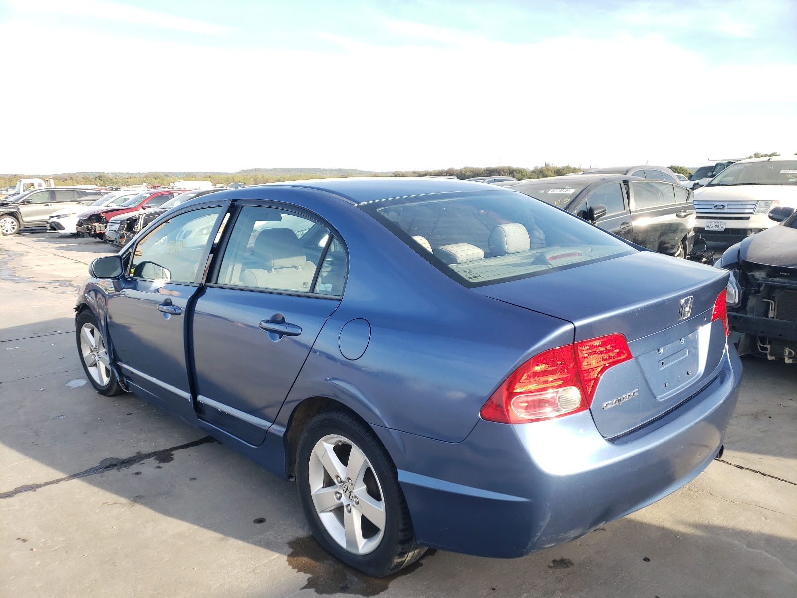 Photo 3 from auction – 2007 HONDA CIVIC LX with VIN 1HGFA16537L014520