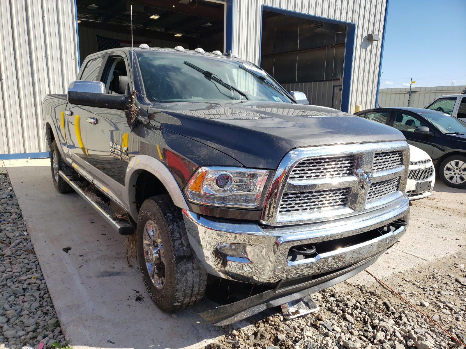 RAM 2500 LARAM 2018 with VIN 3C6UR5FL6JG419657 - Photo from auction