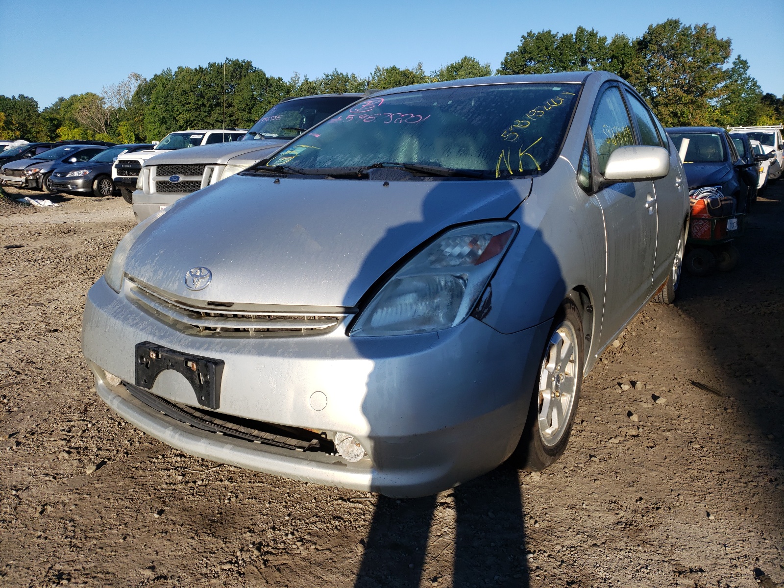 Photo 2 from auction – 2005 TOYOTA PRIUS with VIN JTDKB20U557041126